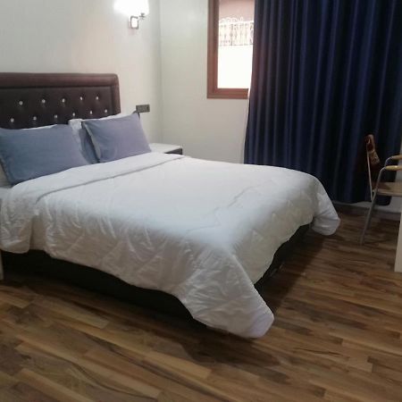 Hotel School Ersat אזרו מראה חיצוני תמונה