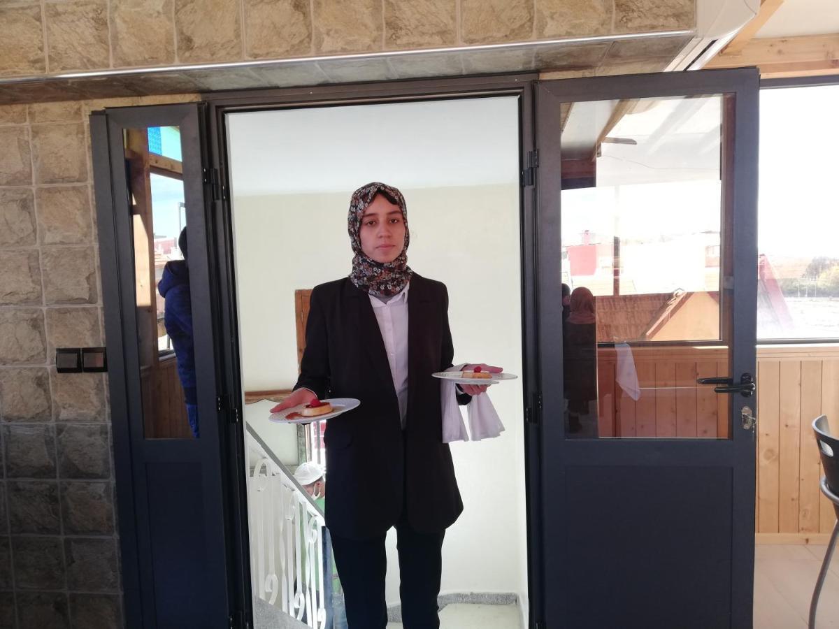 Hotel School Ersat אזרו מראה חיצוני תמונה