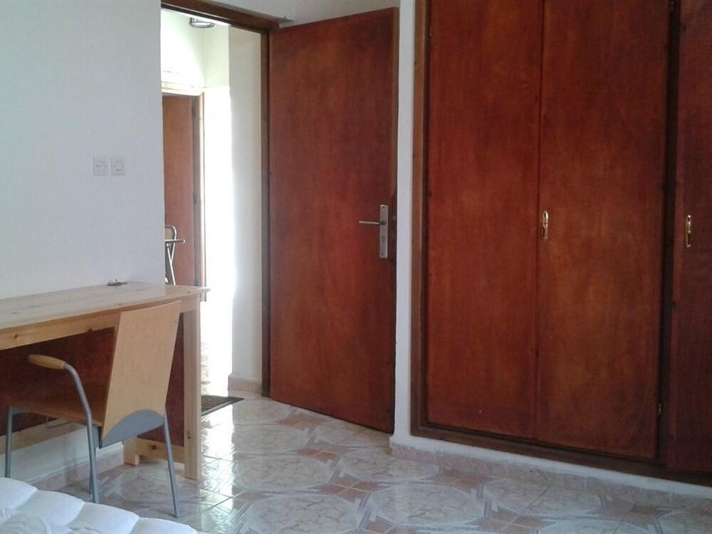 Hotel School Ersat אזרו מראה חיצוני תמונה