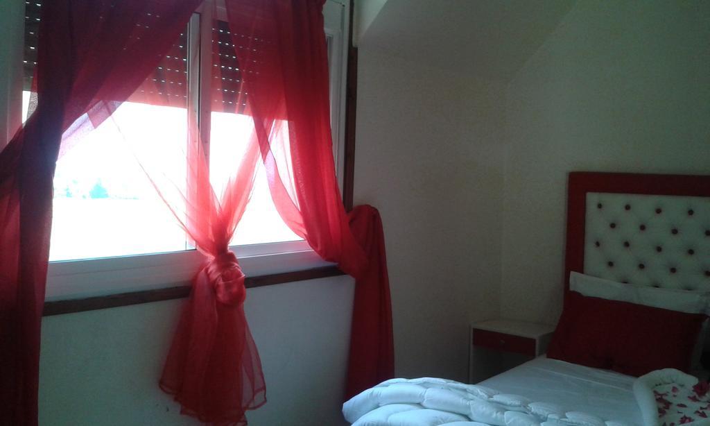 Hotel School Ersat אזרו מראה חיצוני תמונה