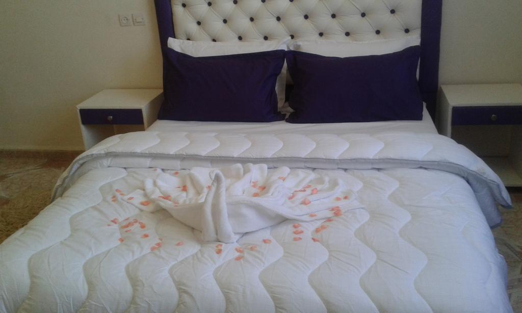 Hotel School Ersat אזרו מראה חיצוני תמונה
