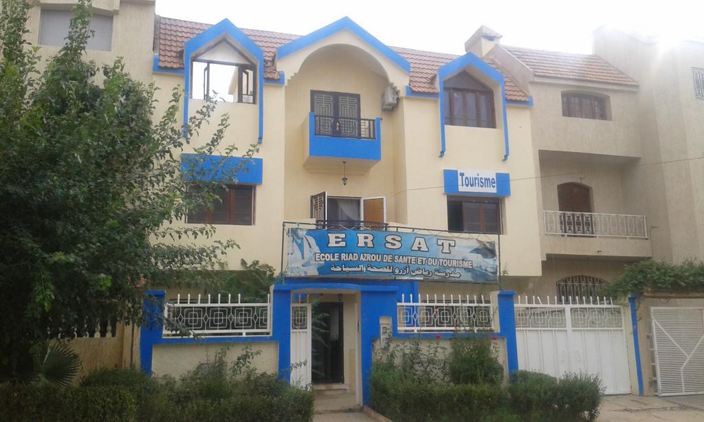 Hotel School Ersat אזרו מראה חיצוני תמונה