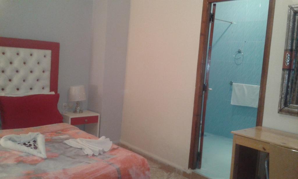Hotel School Ersat אזרו מראה חיצוני תמונה