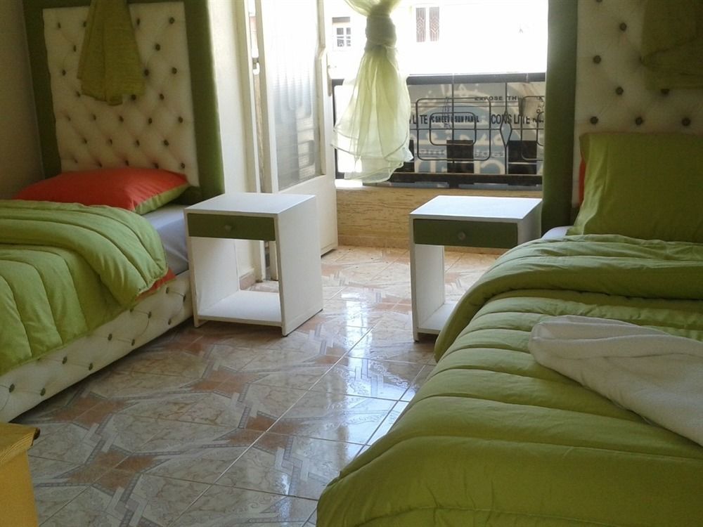 Hotel School Ersat אזרו מראה חיצוני תמונה