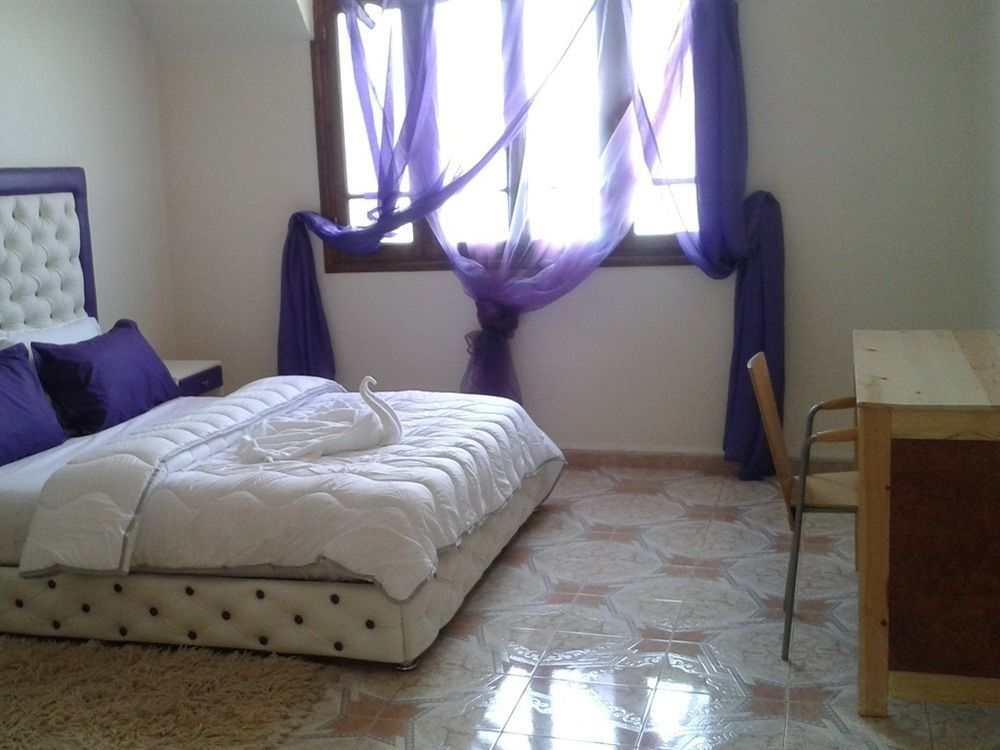 Hotel School Ersat אזרו מראה חיצוני תמונה