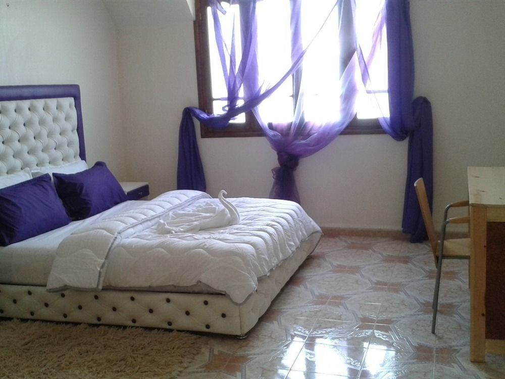 Hotel School Ersat אזרו מראה חיצוני תמונה